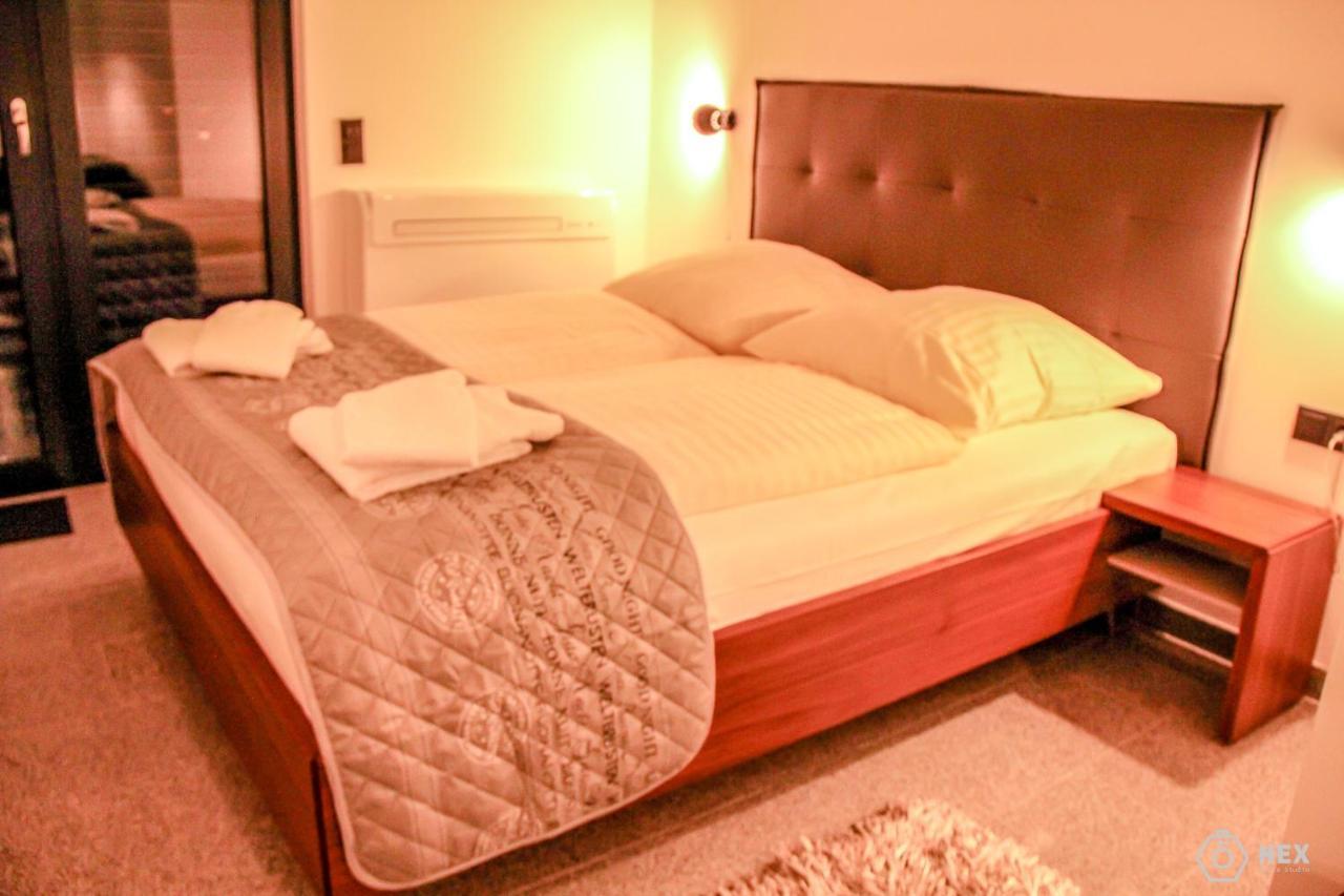 Bluestone Boarding Apartments ดุสเซลดอร์ฟ ภายนอก รูปภาพ